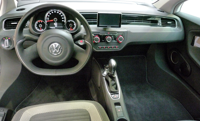 Volkswagen XL1 driver's view