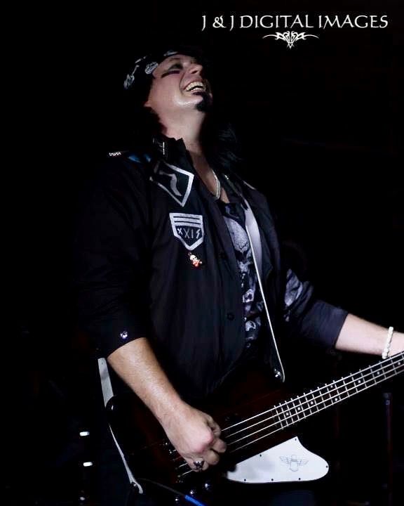 Live Wire, The Premier Motley Crue Tribute Band Pics Live Wire, The