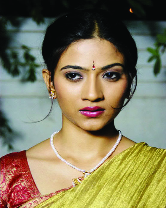 South Indian Actress hot Pictures: Anushka Sharma actress hot pictures
