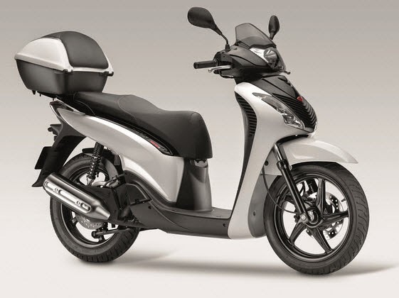 Tin Hay Tin Nóng 48h: Giá Honda SH Sporty 2012 nhập khẩu từ Ý