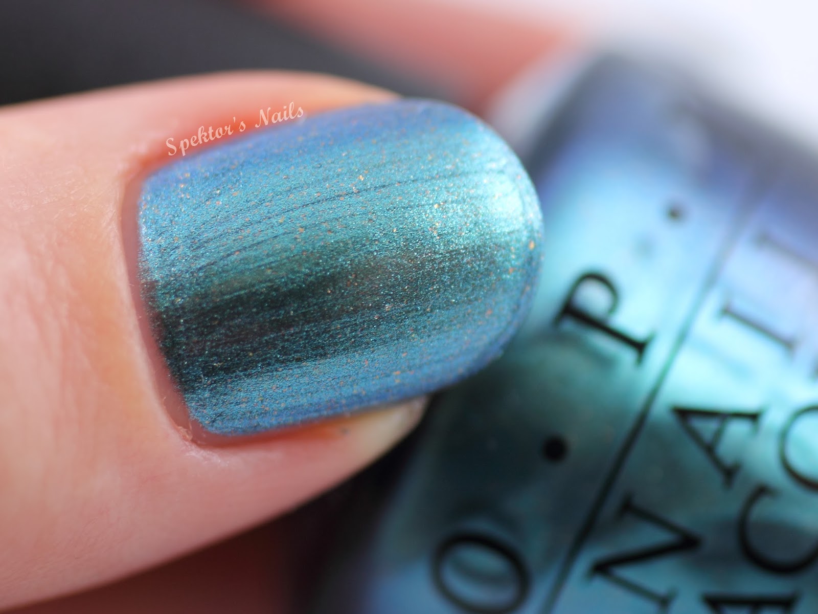 OPI Hawaii - This Color's Making Waves