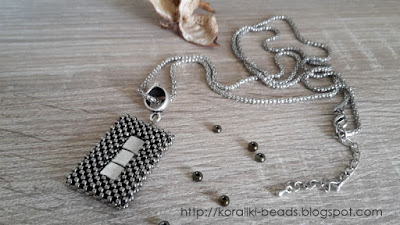 Necklace cubic raw and square metal beads