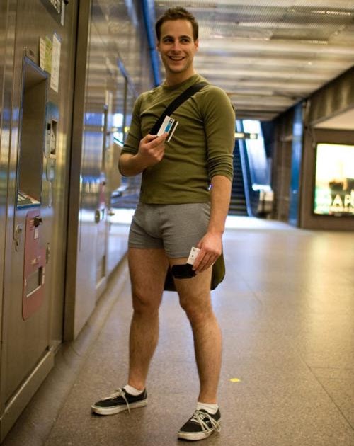 Public men bulges - 🧡 Tumblr Photos List (2506837) 