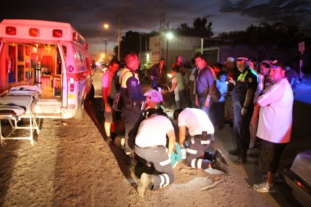 Arrolla motociclista a  dos mujeres en Lagos