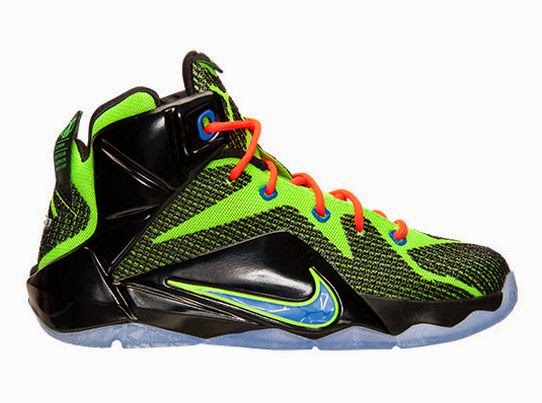 nike flex run sneakers