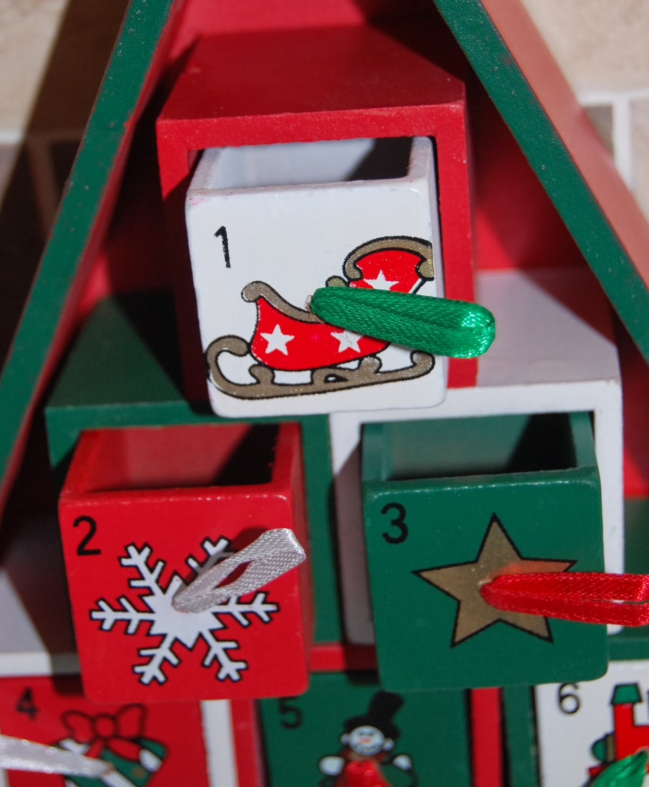 Country Basket's Christmas Decorations My Three and Me