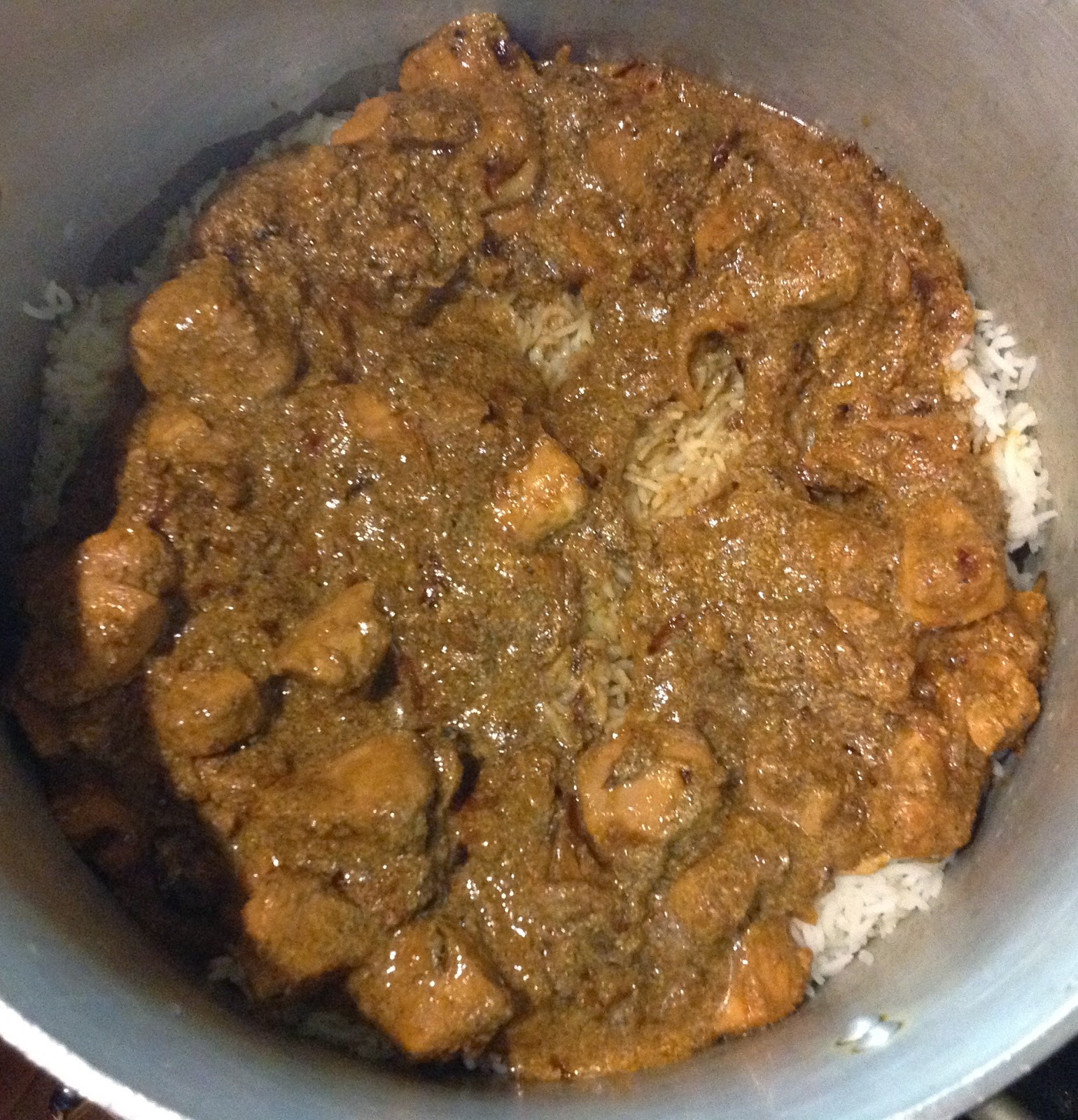 This Muslim Girl Bakes: Easy + Traditional Pakistani Chicken Biryani.