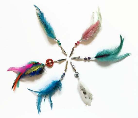 Feather Roach Clips