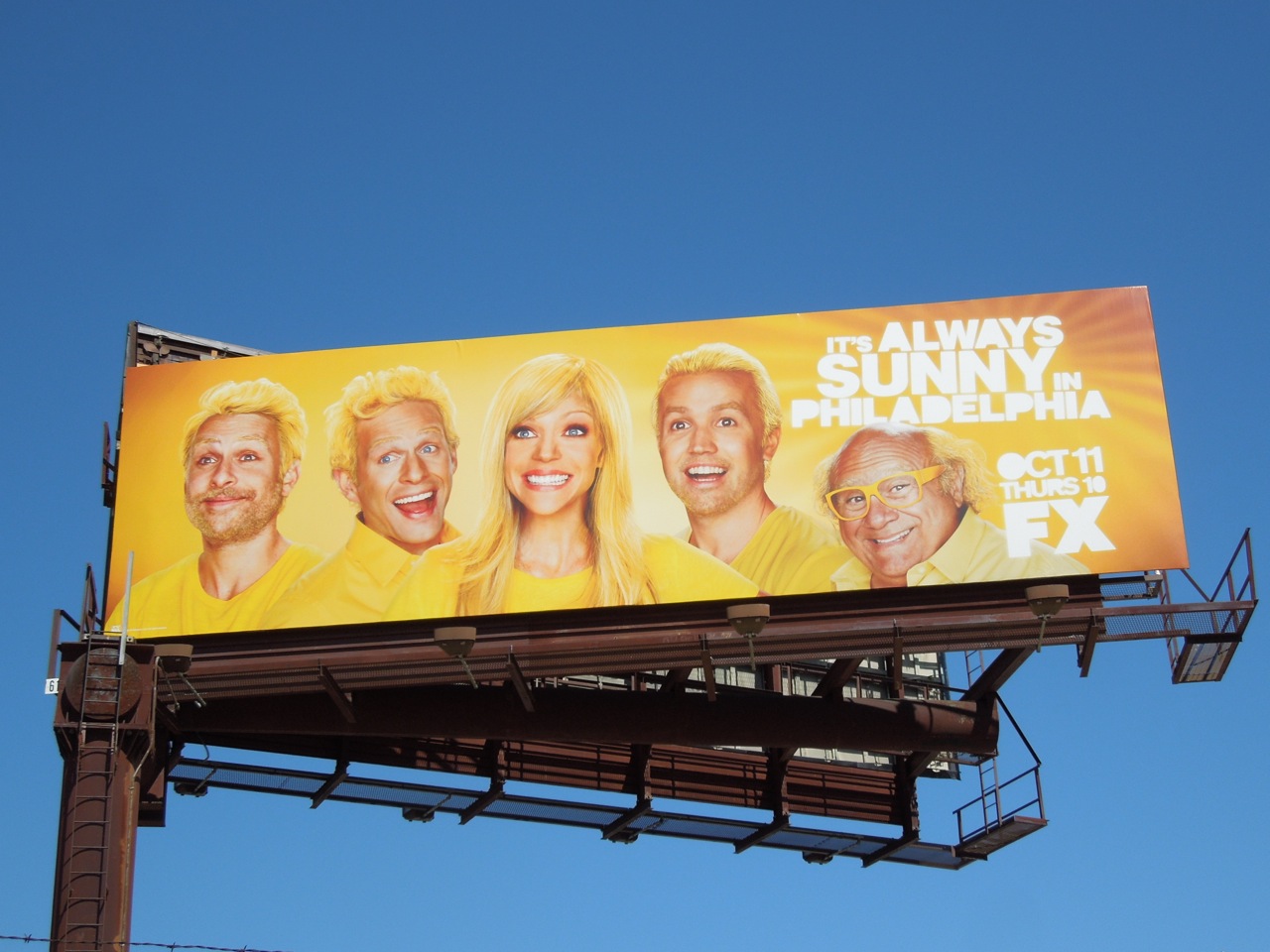 http://2.bp.blogspot.com/-u63VqQAO0Ko/UHSZ1AFlTJI/AAAAAAAA2Eg/1zrT9mUamos/s1600/sunny+philadelphia+season8+billboard.jpg