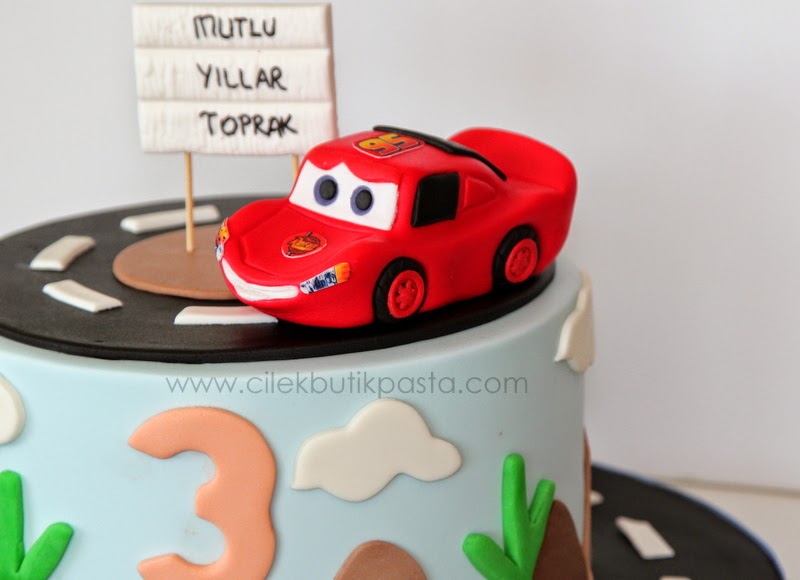 Bebeğimin Güncesi Doğum Günü Pasta Resimleri Mc Gueen Temalı Butik Pasta