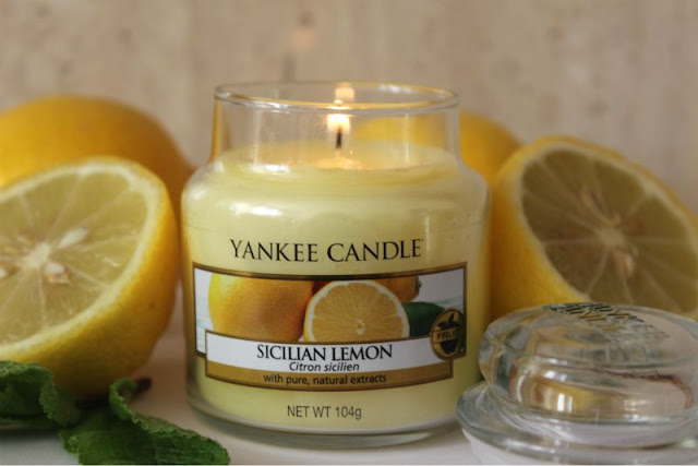 Yankee Sicilian Lemon Housewarmer Candle 