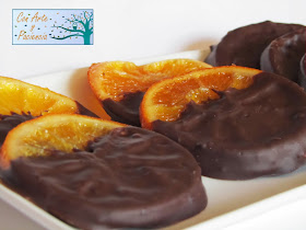 Delicias de naranja confitadas con chocolate