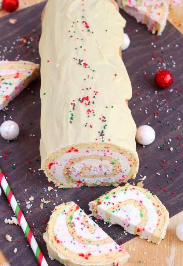 Christmas vanilla roll cake Food Gasms Recipes
