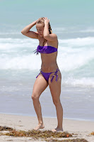Hayden Panettiere hot in purple two piece bikini