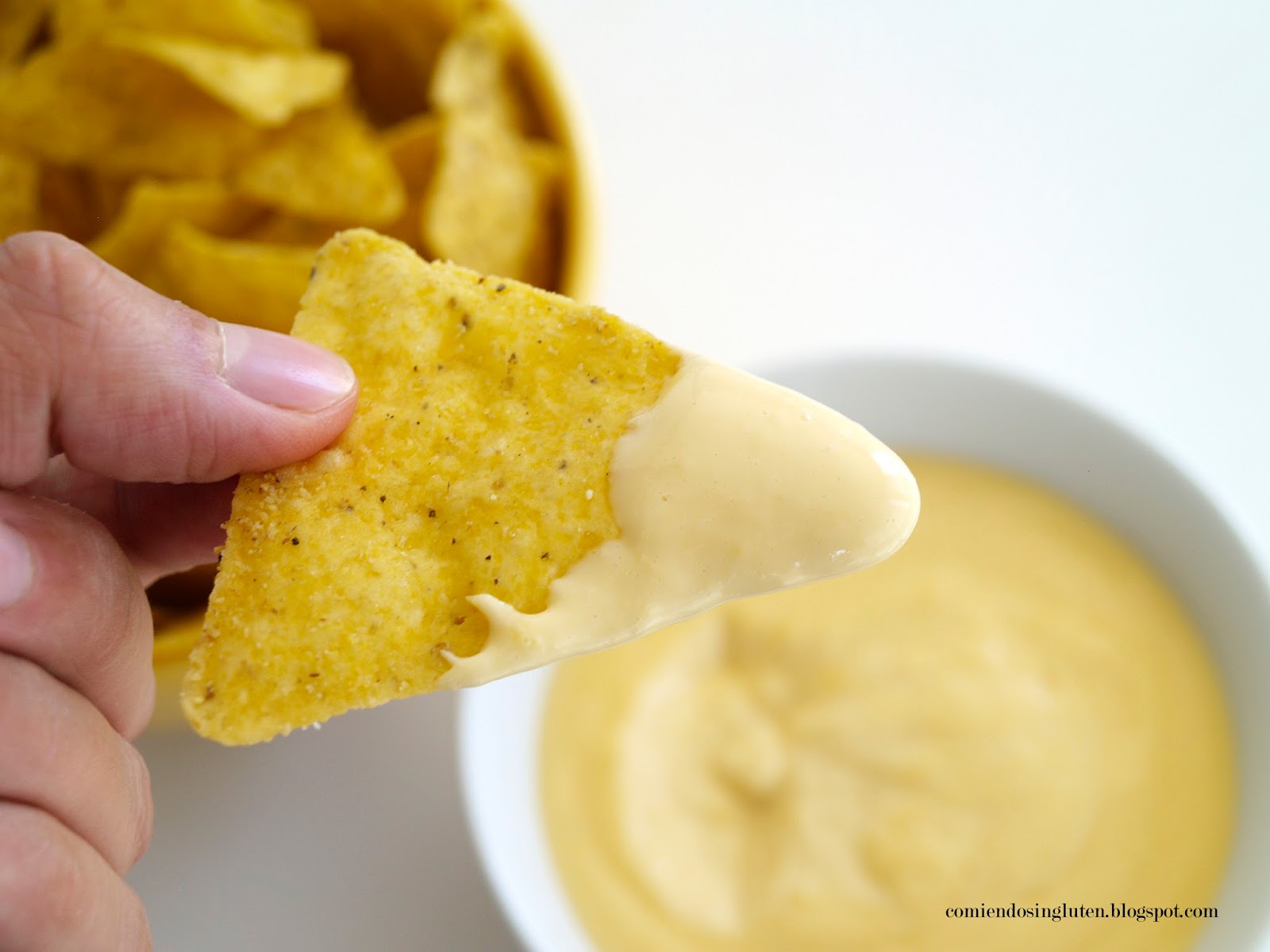 Comiendo sin gluten Salsa de queso cheddar