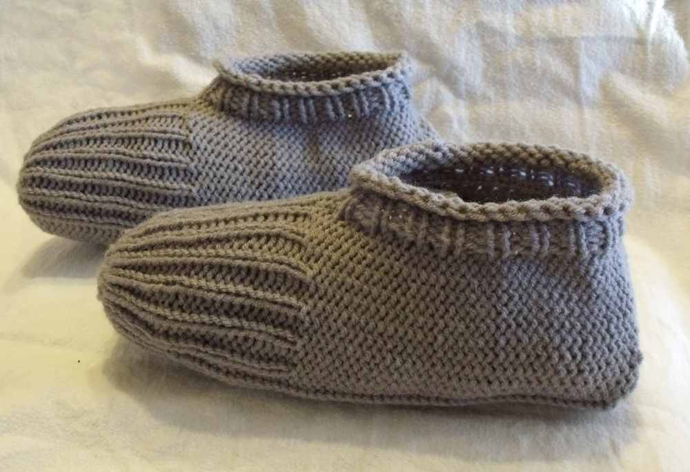 KweenBee and Me: Knitted Slippers Just Like Grandma Made