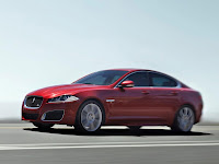 Review : Jaguar XF 2012