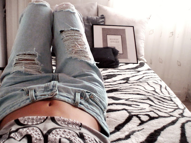 boyfriend jeans outfit ideas