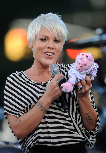 Hairstyle Review And Pictures Pictures Of Pink Hairstyles New