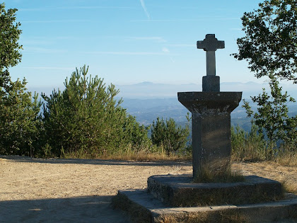 La creu del Puig de la Caritat La creu del Puig de la Caritat