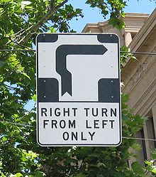 "Hook turn" sign