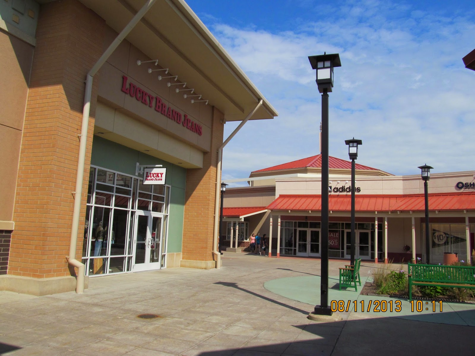 Trip to the Mall Chicago Premium Outlets (Aurora, IL)