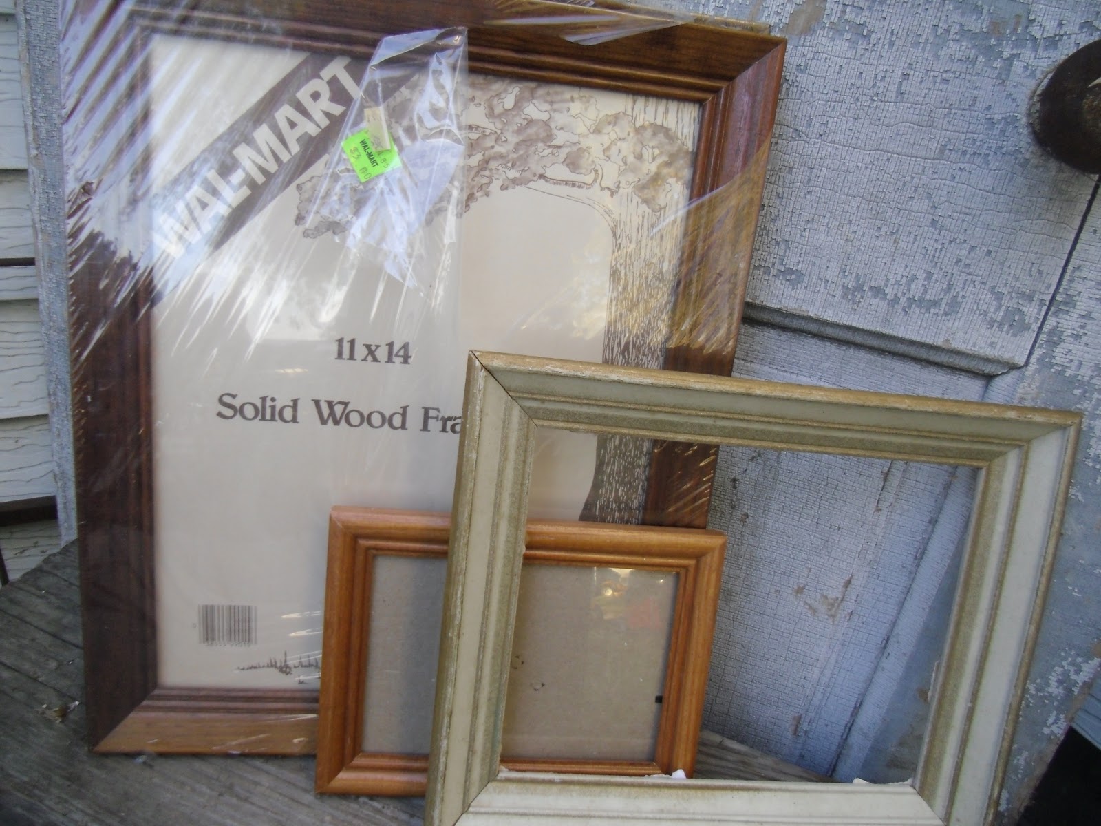 DIY or Don't! {Tutorial by Janelle} Cozy Frames