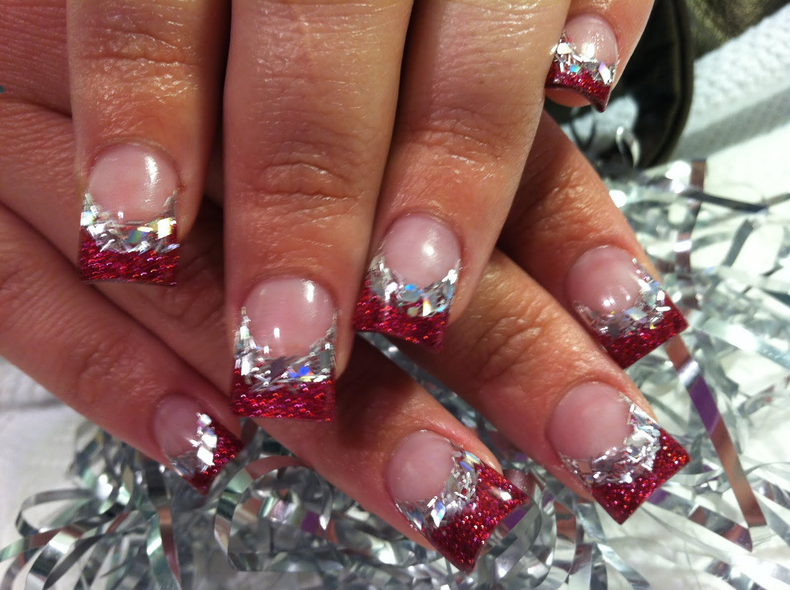 Cute simple nail designs with glitter Cute simple nail designs with glitter