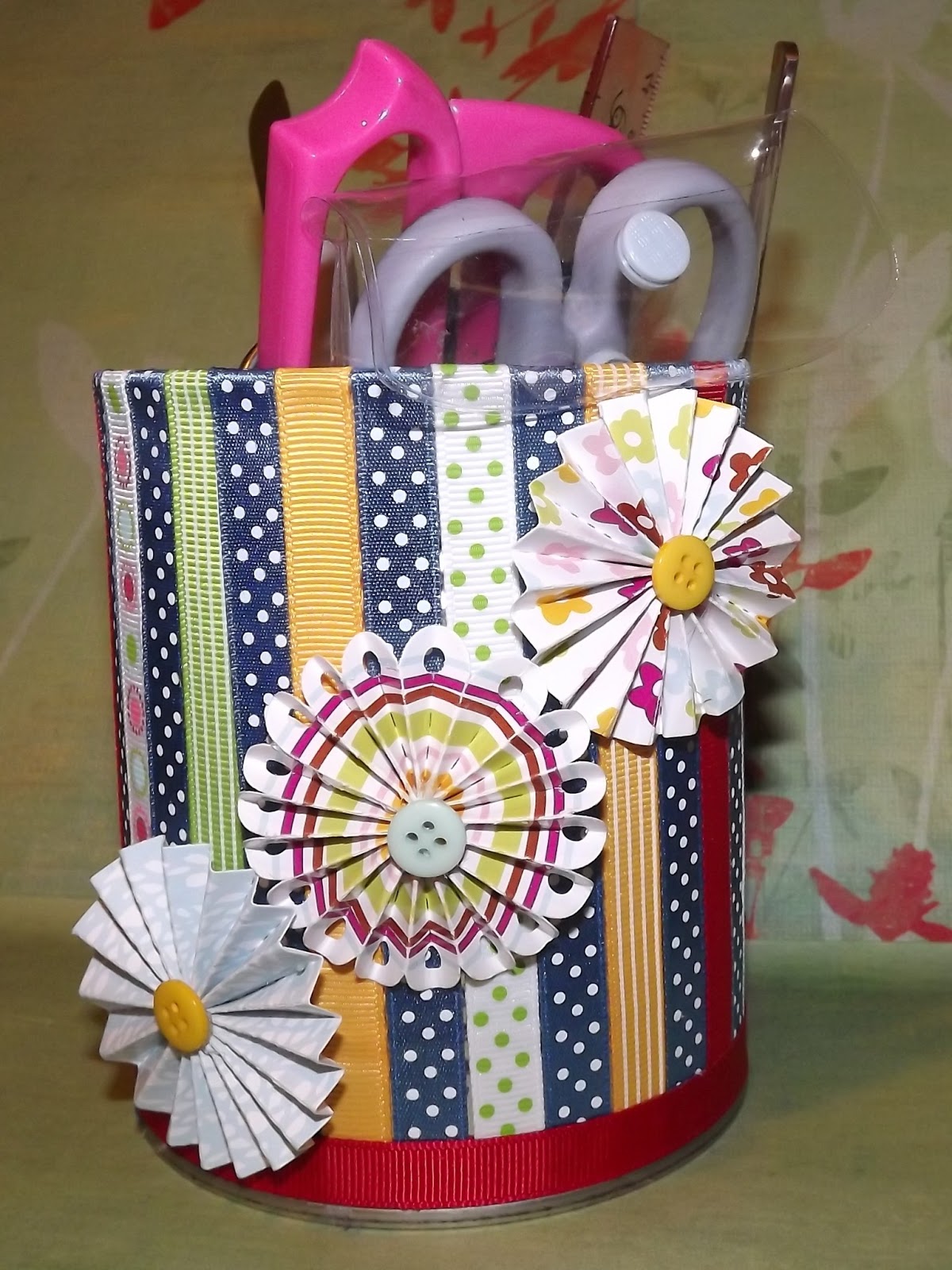 Flo'saScrapin recycle containers with ribbon