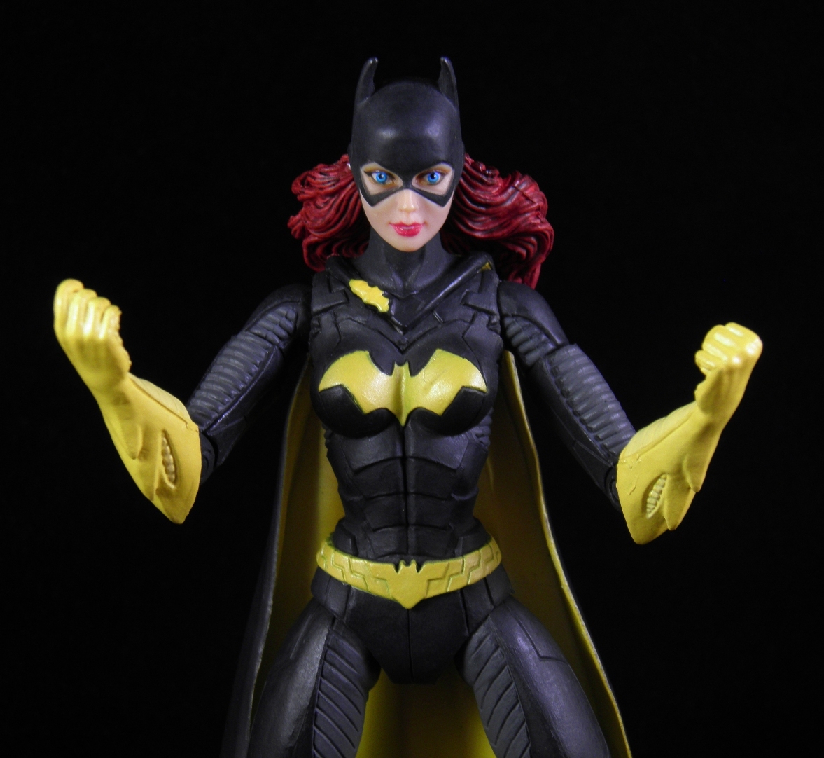 Fisher Price Imaginext Barbara Gordon Batgirl Bat girl yellow black cape ma...