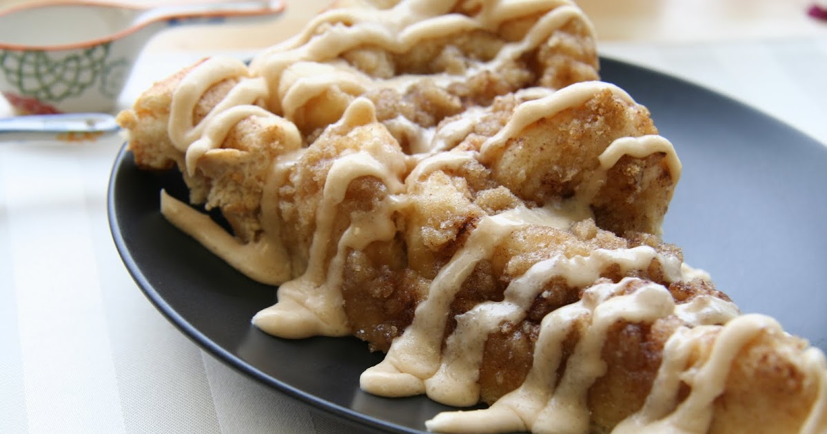 Kneady Sweetie Cinnamon Roll Pizza