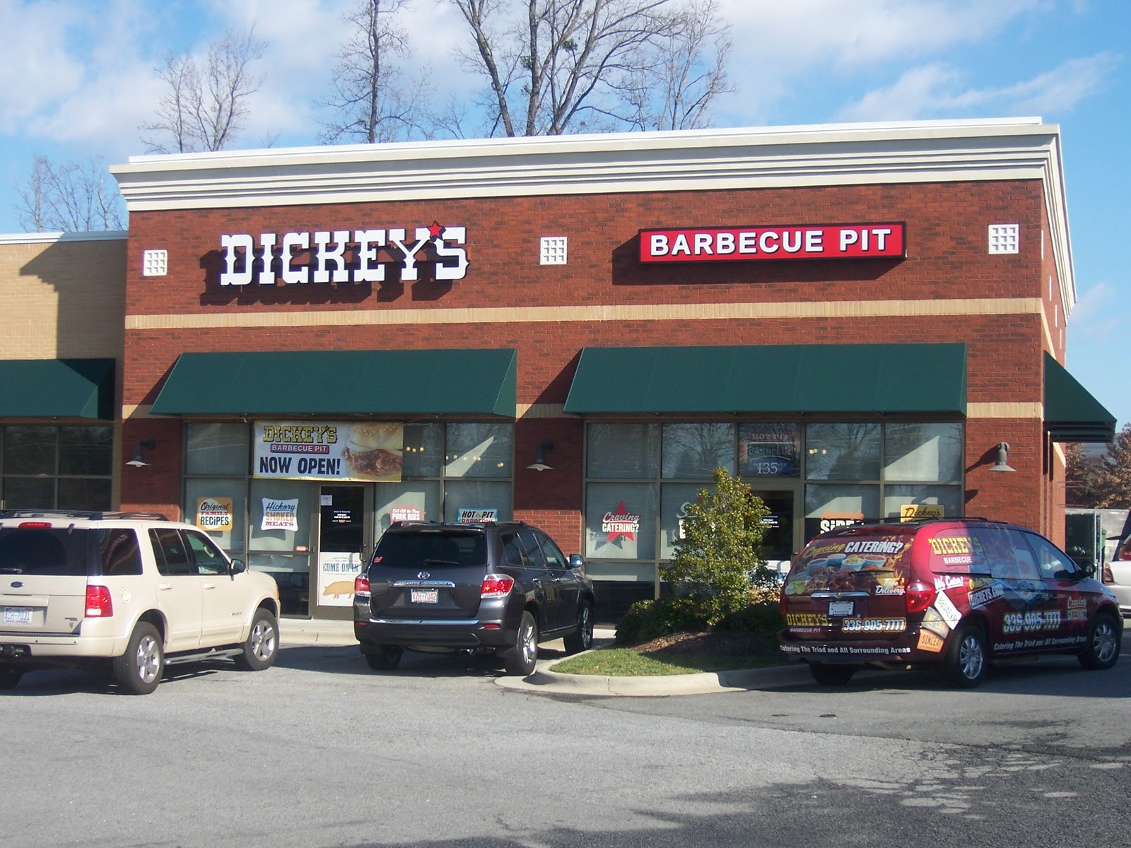The "Q" Review: Dickey's Barbecue Pit (High Point, NC)
