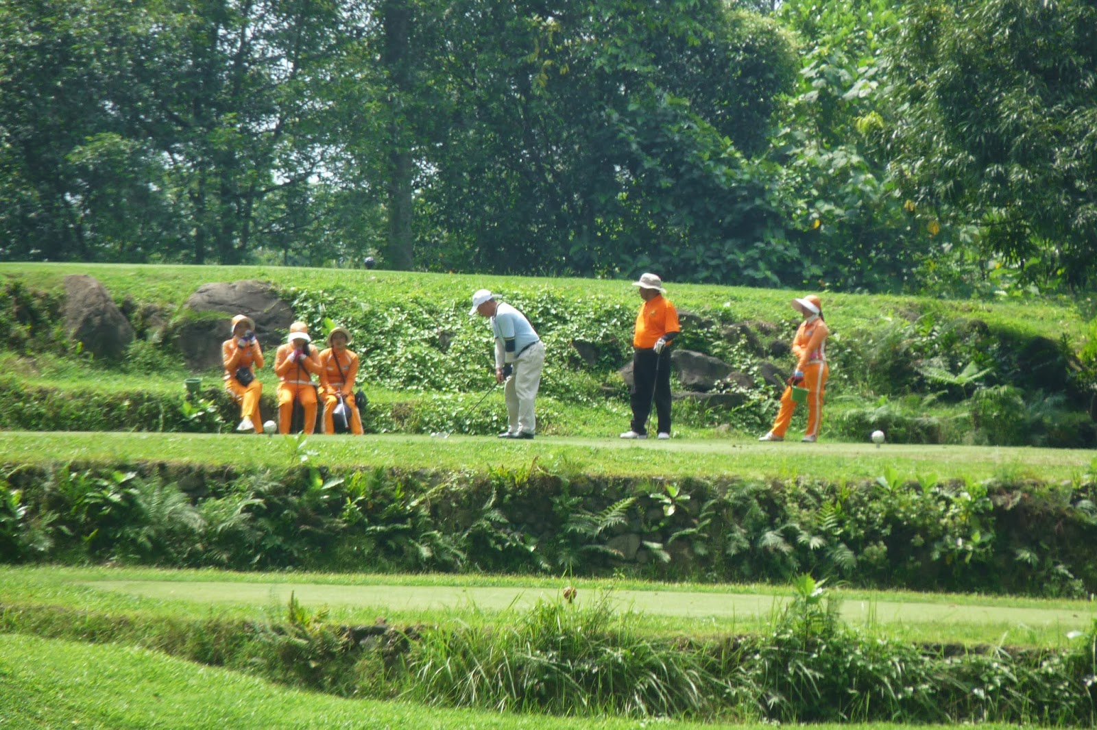 BANGDOLAH GOLF DESTINATIONS FINNA GOLF CLUB, SURABAYA