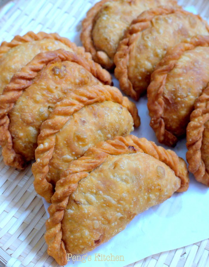 Peng's Kitchen Chicken Curry Puffs