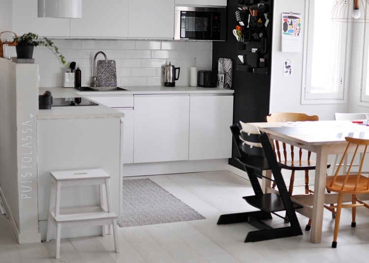 PUISTOLASSA MEIDÄN IKEAT = TÄYSI KOTIKIERROS PUISTOLASSA MEIDÄN IKEAT = TÄYSI KOTIKIERROS