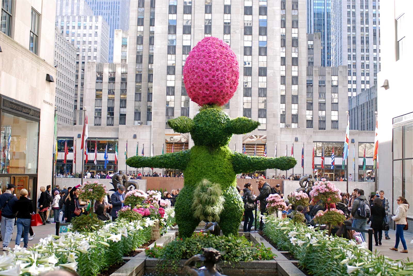 NYC ♥ NYC Easter Bunny Topiary at Rockefeller Center's Channel Gardens