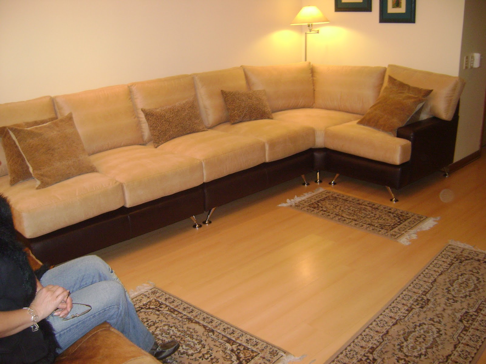 MUEBLES DE CUERO PERU