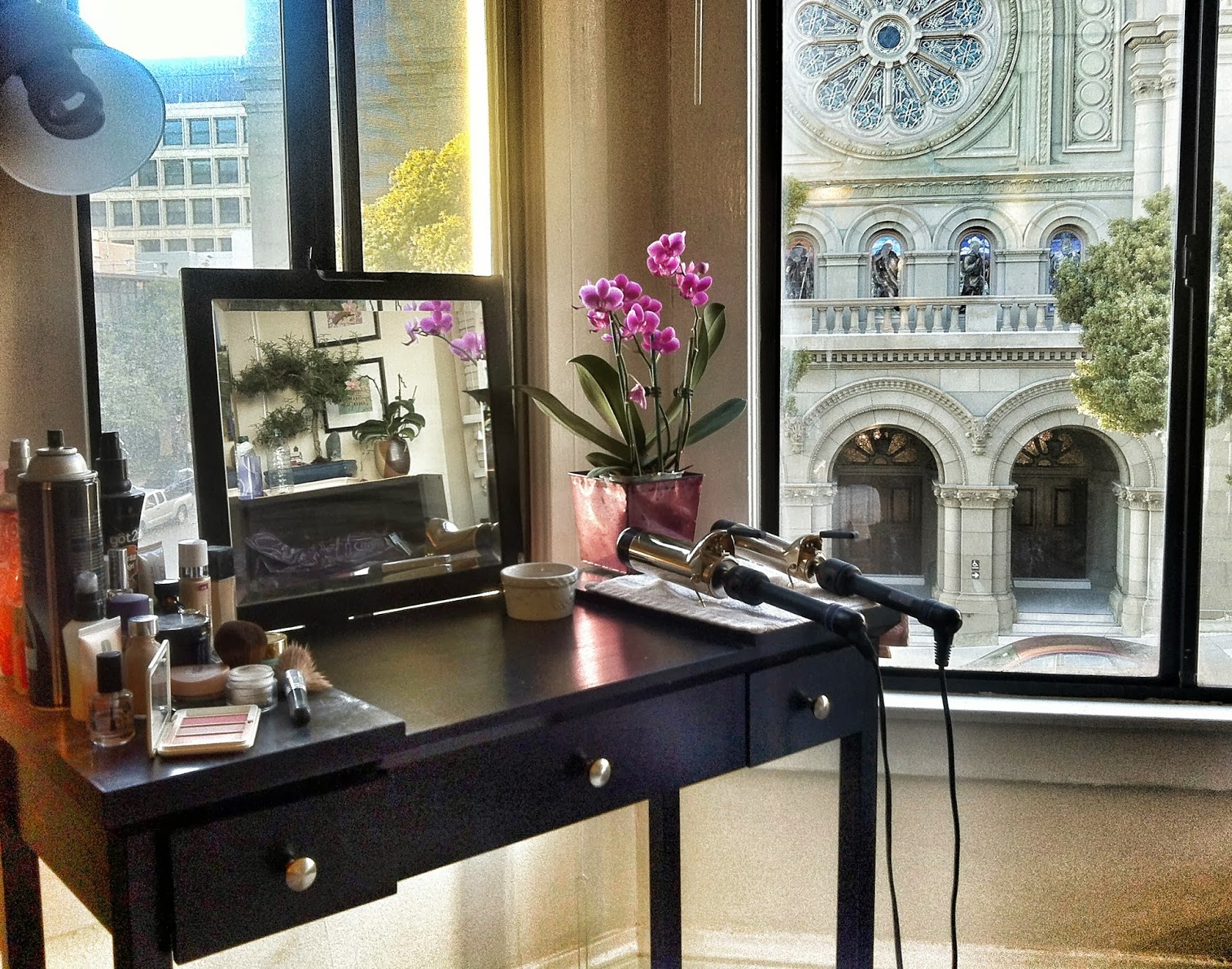 *SkinnyMinhy's Adventures in Food + Crafting Land* DIY Reupholstering