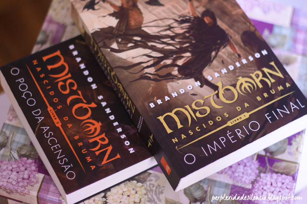 Alguem aqui gosta da série Mistborn do Brandon Sanderson? Eu to quase  acabando a primeira trilogia e só quero elogiar kk. : r/jovemnerd