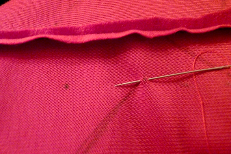 four square walls tutorial how to make a round pintuck pillow