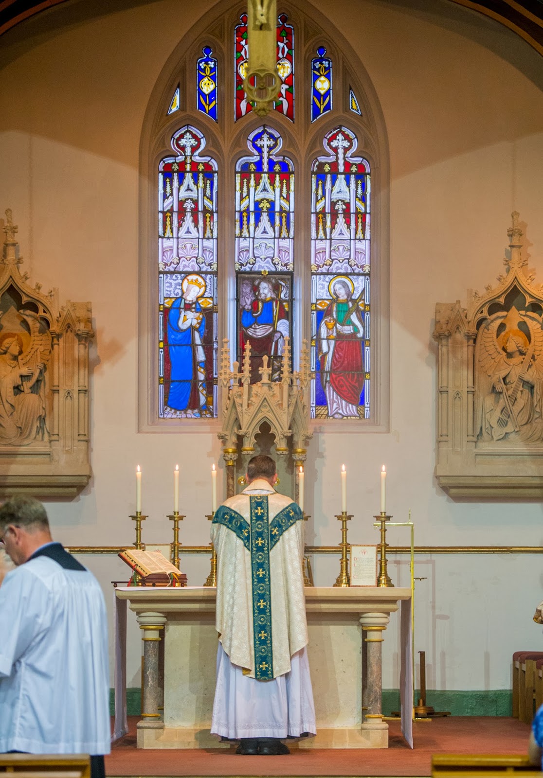 The Traditional Latin Mass in the East of England St. Mary's Louth
