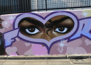 Michael en el arte urbano Heart+eyes+MJ