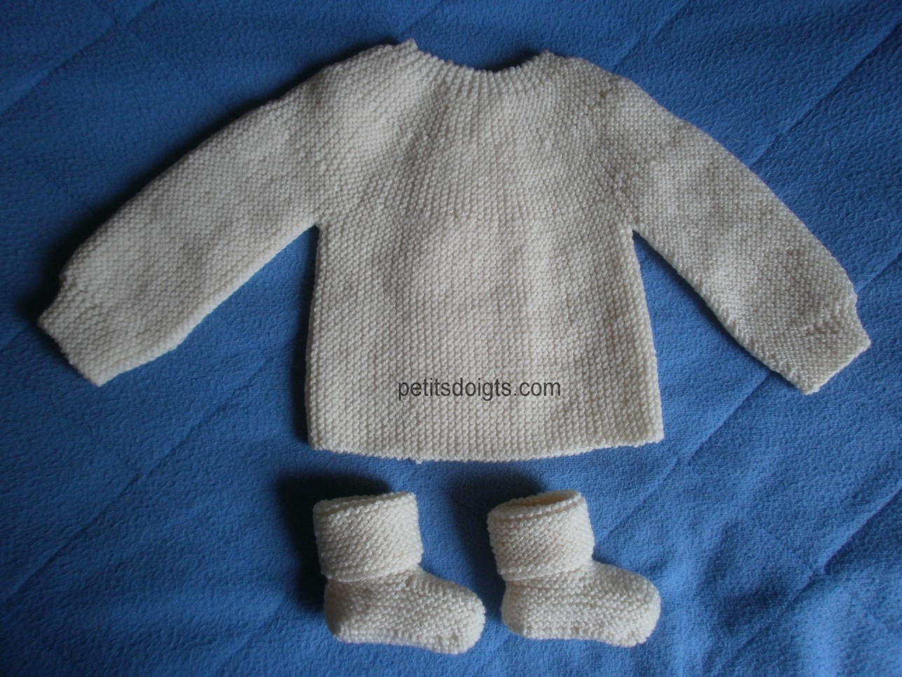 tricoter une brassiere 1er age