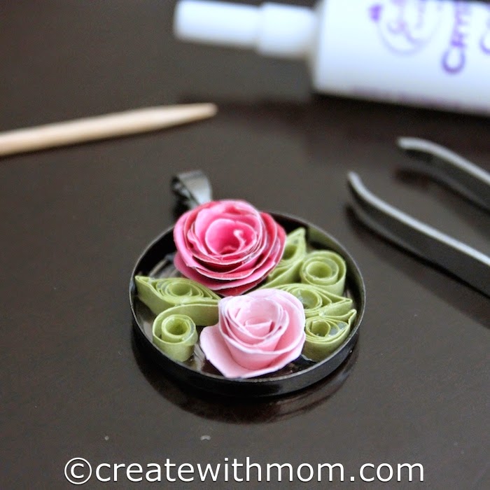 Create With Mom Quilled Jewelry Romantic Roses Necklace