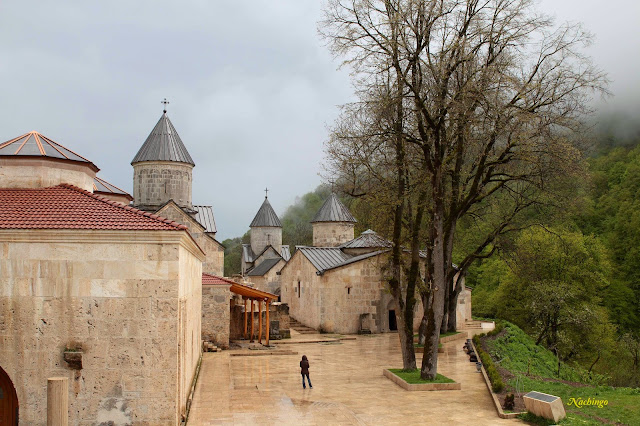 11-05-15 Goshavank, Haghartsin, Lago Sevan y Sevanavank y Noratus. - Una semana en Armenia (10)