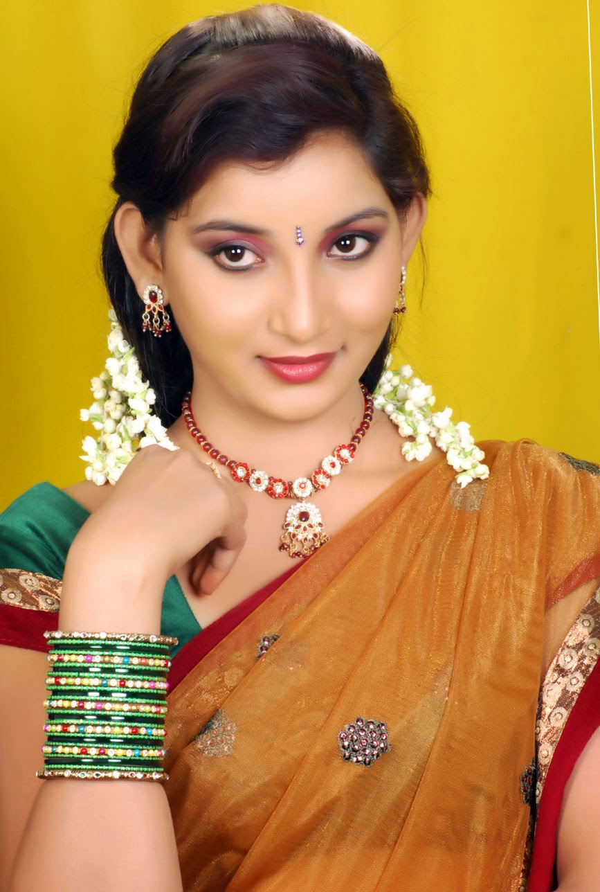 Vinni Telugu Actress Spicy Wallpapers - HD Wallpapers