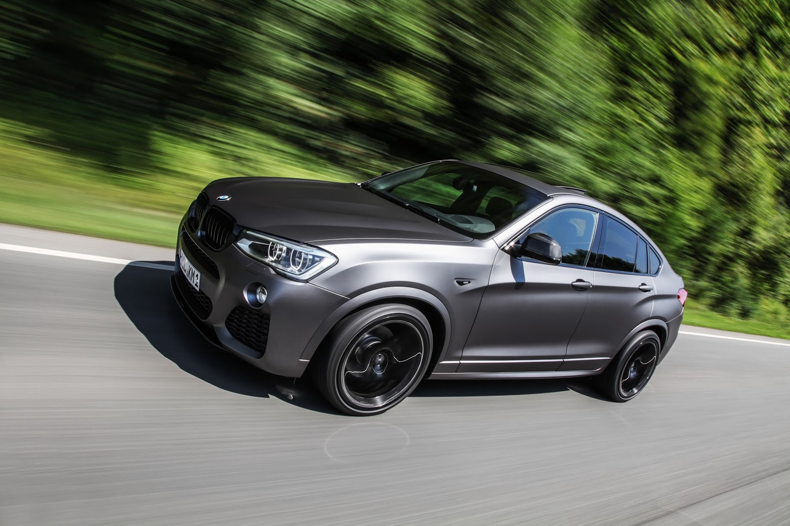 Lightweight S Stealthy Bmw X4 Has Up To 370hp Carscoops
