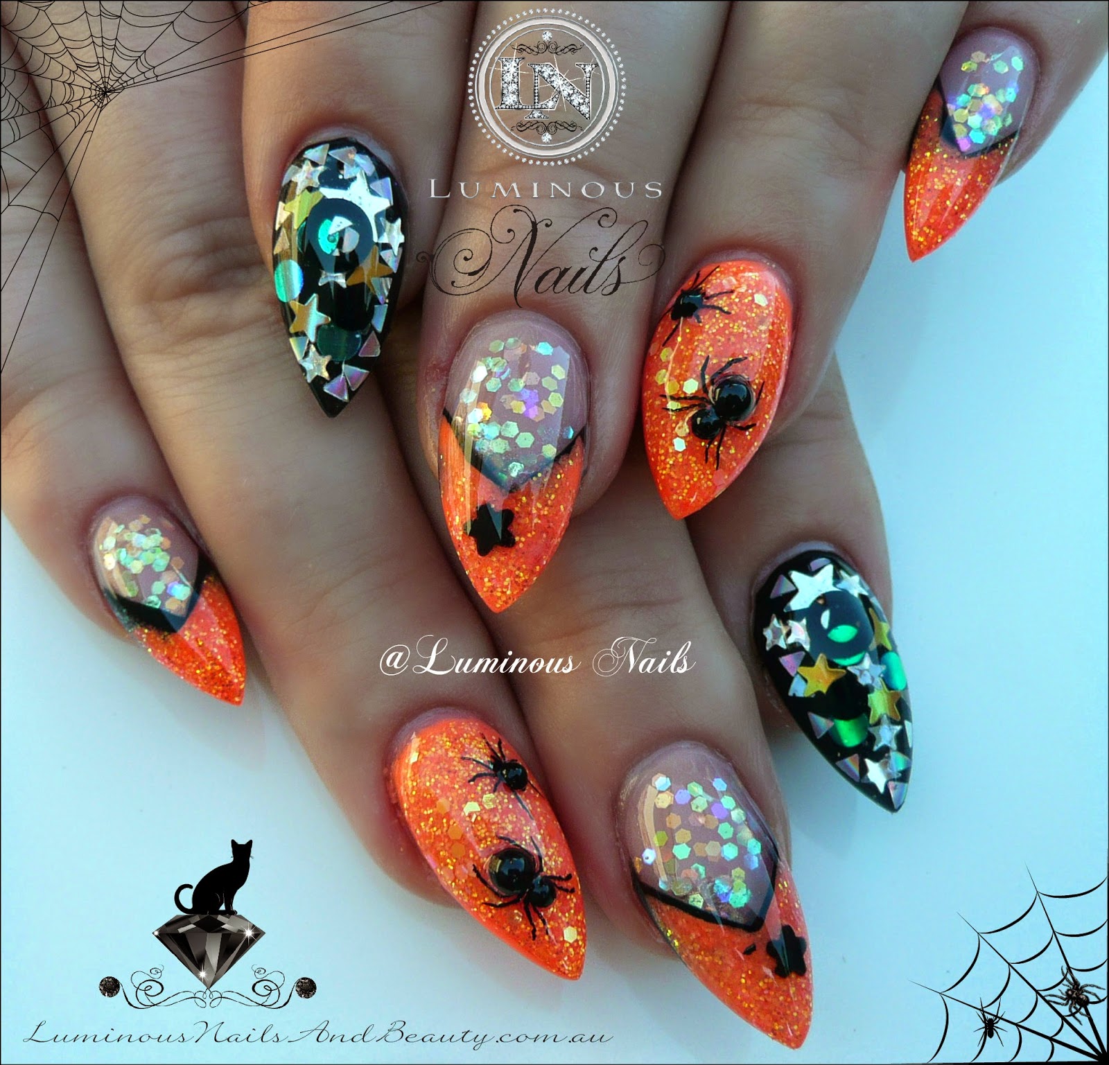 Luminous Nails Halloween Acrylic Nails With Scary Creepy Spiders