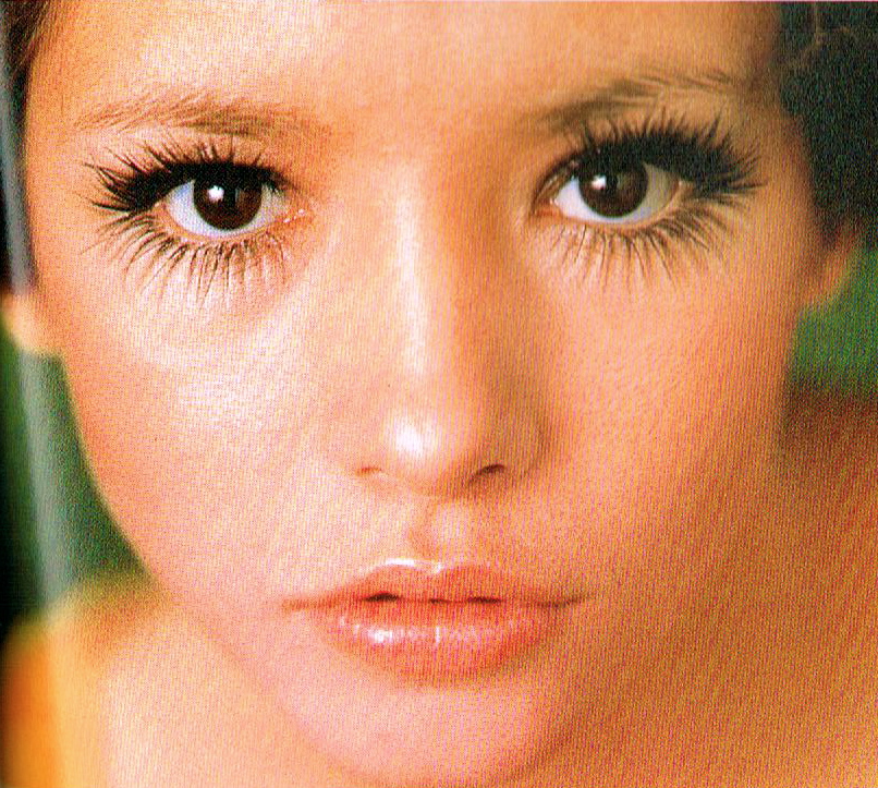 Những Siêu Mẫu Quốc Tế nổi tiếng. Tập 159: Susan Blakely. - Page 4 Cathee+Dahmen+eyes+close+up+1967