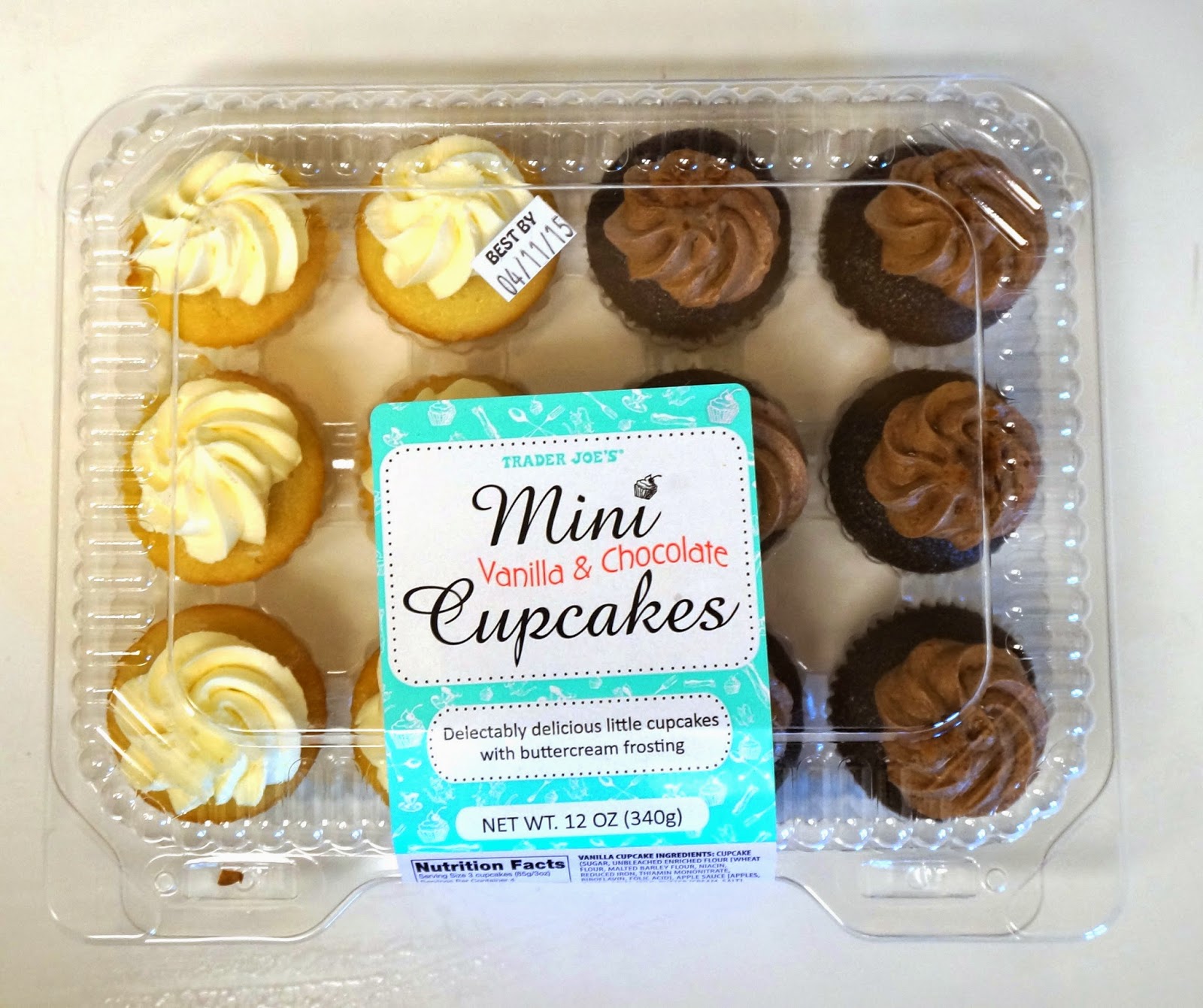 Exploring Trader Joe's Trader Joe's Mini Vanilla & Chocolate Cupcakes